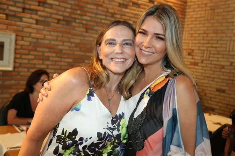 Ana e Jeritza Gurgel