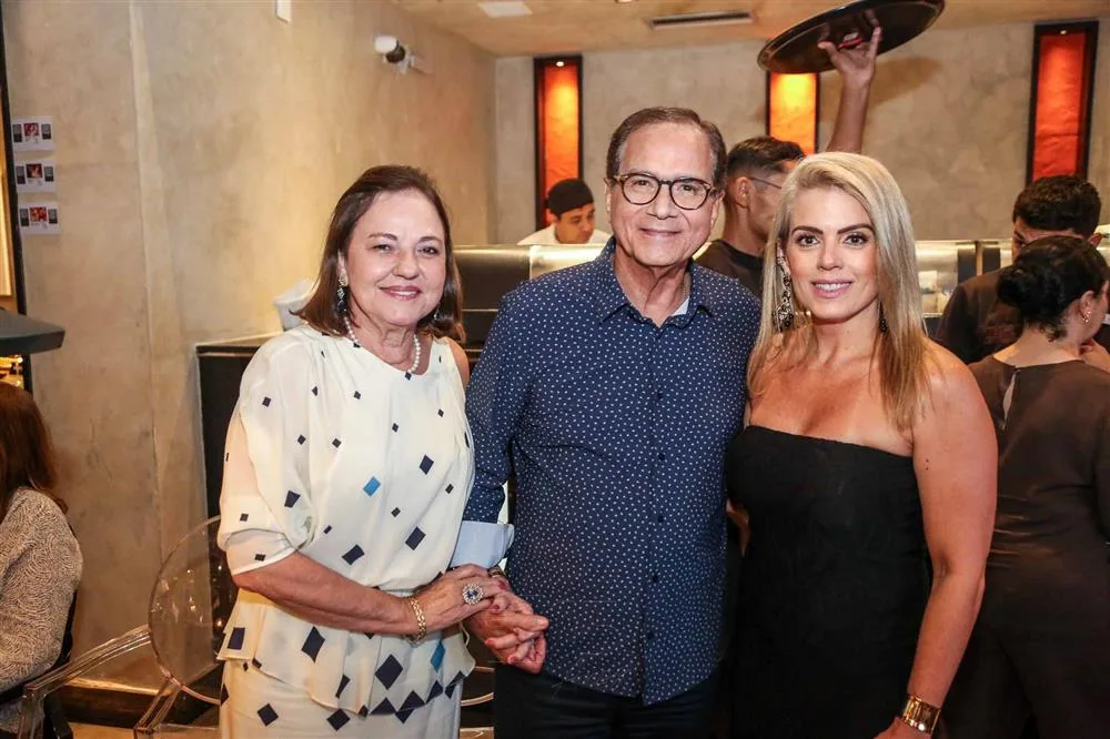 Ana, Beto e Leticia Studart