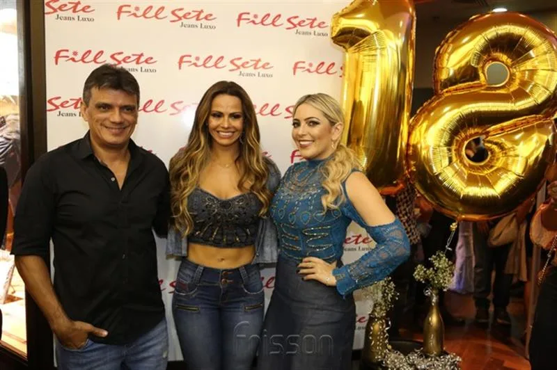 Adriano Mota, Viviane Araújo e Thaty Rabelo