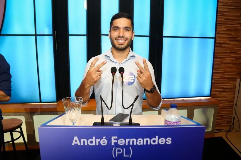 André Fernandes