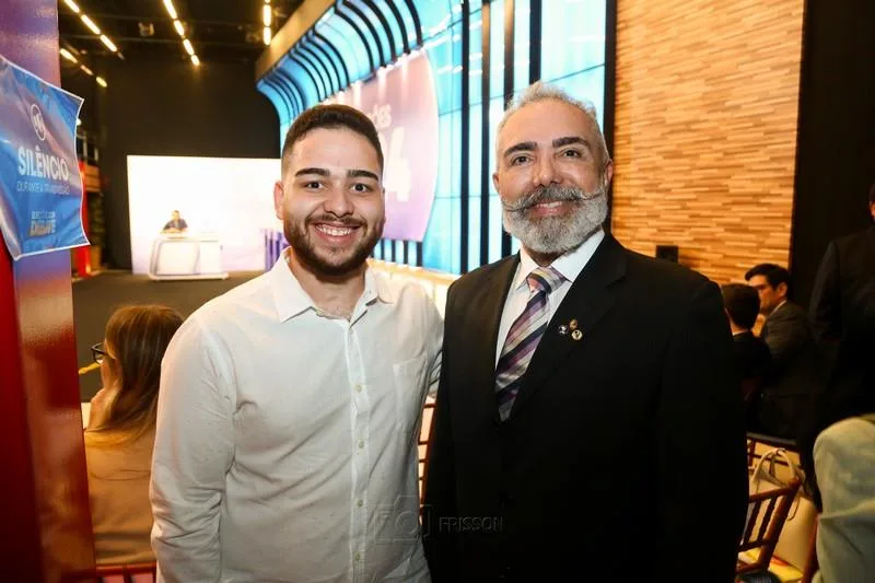 Átila Carvalho Rocha e Carlos Henrique Oliveira