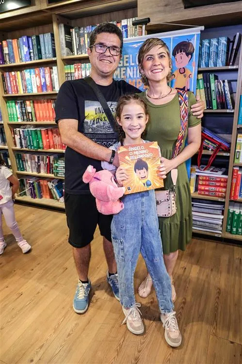Fabrizio Simões, Amanda e Laura Matos