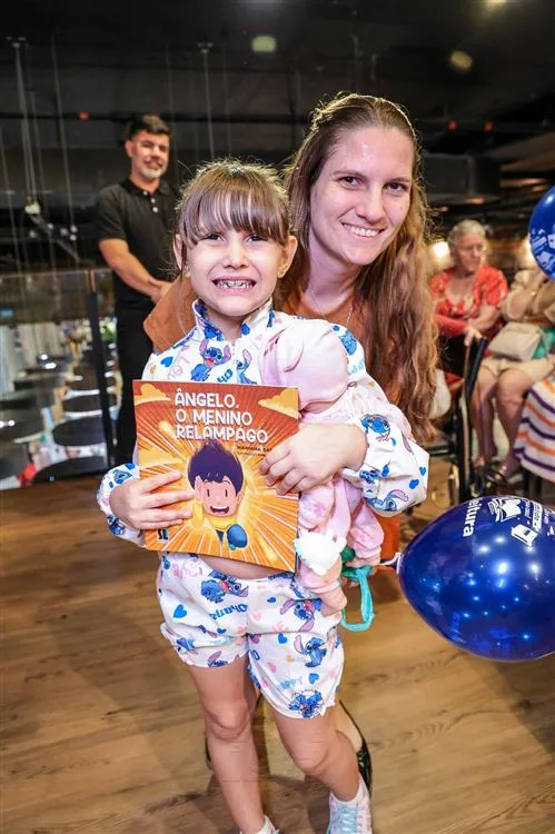 Ísis Maria e Alana Freitas