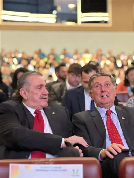 Aracati recebe Prêmio de Melhor Município em Governança e Gestão