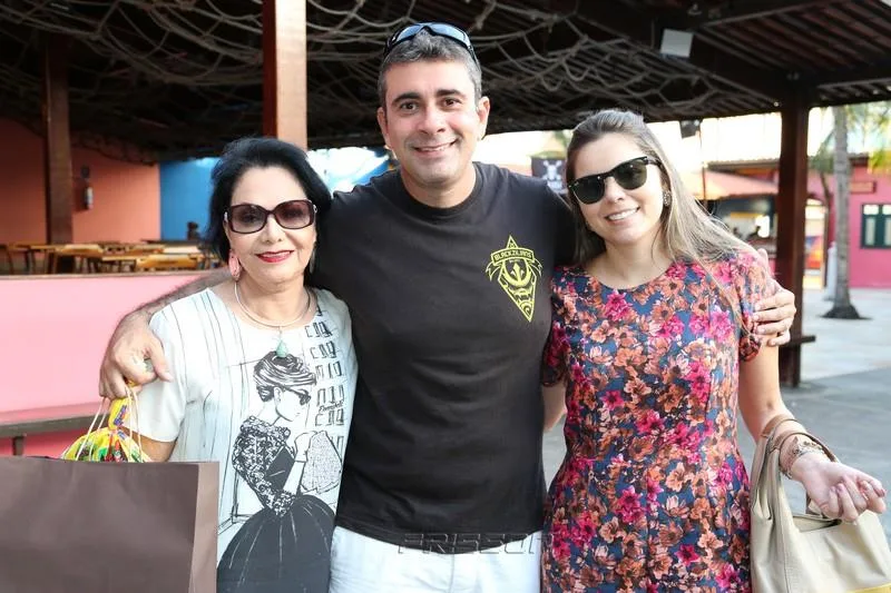 Angela Medeiros, Fernando Medeiros e Cristiane Cortez