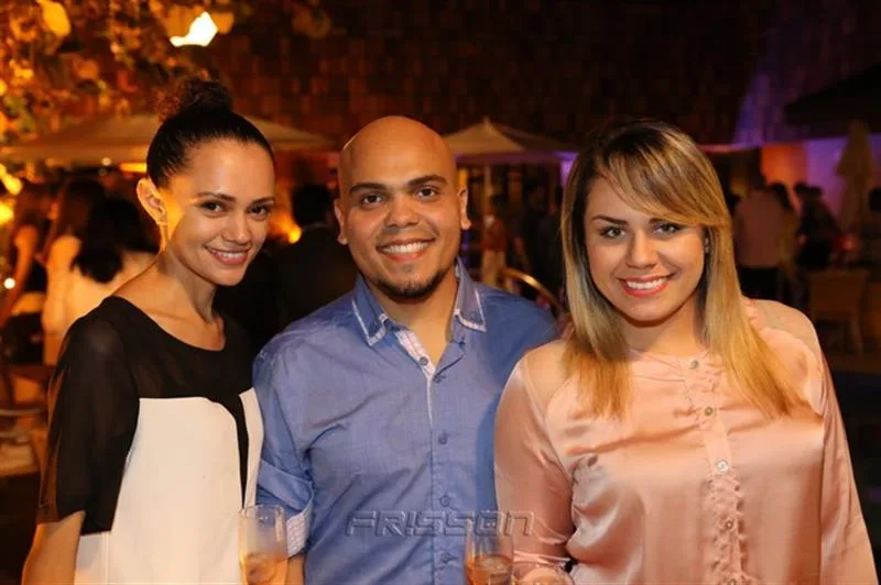 Emanuella Evans, Régis Alcântara e Cássia Soares