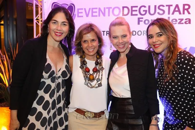 Izabela Fiúza, Márcia Costa, Branca Mourão e Vitória Costa