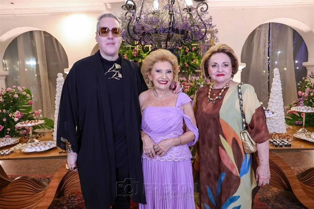 Alysson Aragão, Salete Araújo e Alessandra Aragão