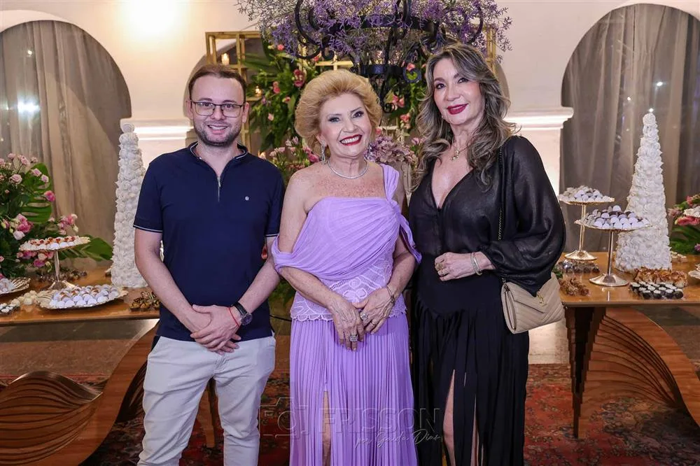 Antonio Acleronh, Salete Araújo e Regiane Rodrigues