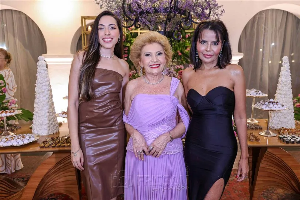 Beatriz Mendes, Salete Araújo e Adriana Gurgel