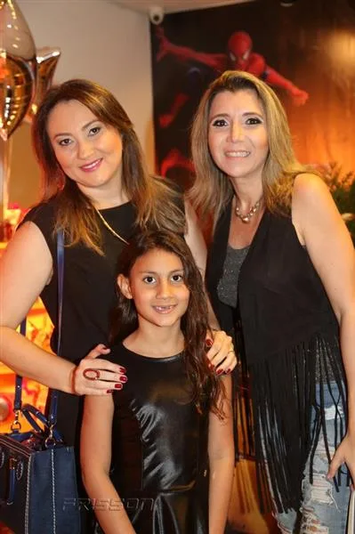 Ana Beatriz, Jô Medeiros e Paty Simona