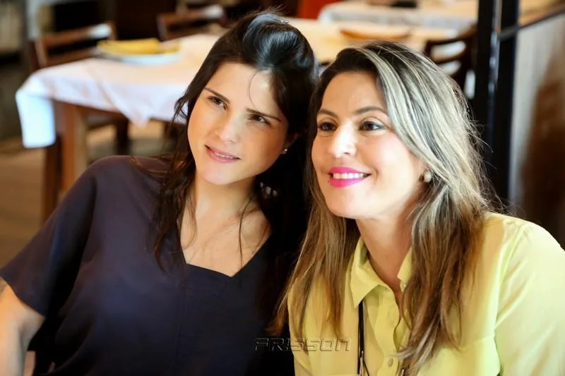 Marília Vasconcelos e Deborah Nibon