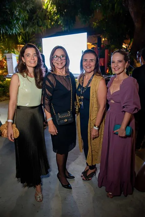 Ana Cecília Vasconcelos, Lúcia Wolff, Tânia Vasconcelos e Camila Bandeira