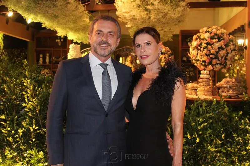 Antônio Francis e Carla Nogueira