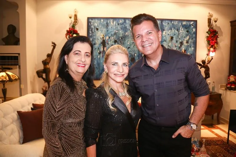 Fátima e Gustavo Serpa com Rosangela Souza