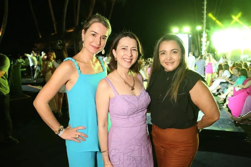 Beatriz Rosa, Renata Palácio e Larissa Maia