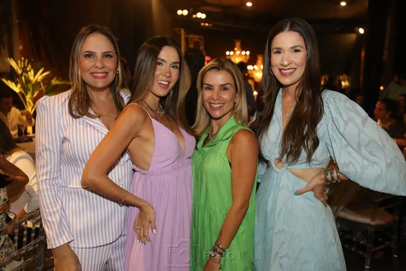 Anna Gladys Accioly, Manoela de Castro, Roberta Quaranta, Giuliana Botelho