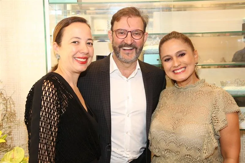 Adriana Ximenes, Miguel Alcade e Nazaré Santiago