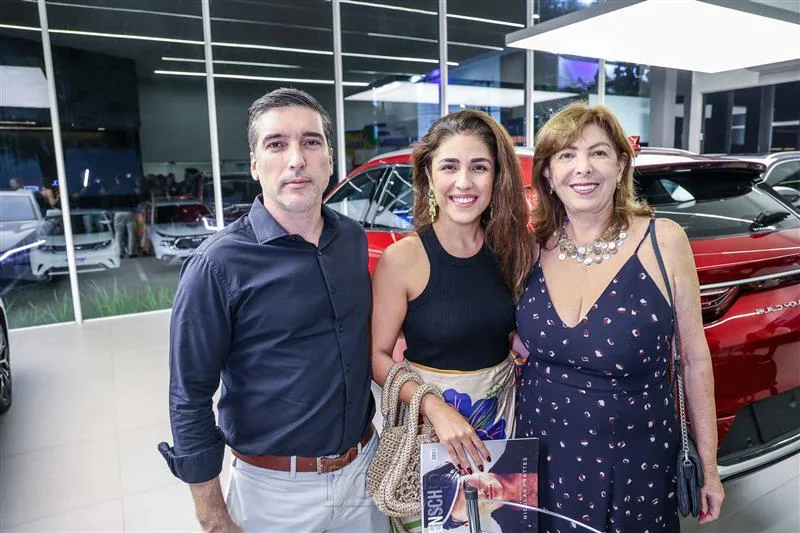 Adalberto, Thays Barreira e Lena Marcilio