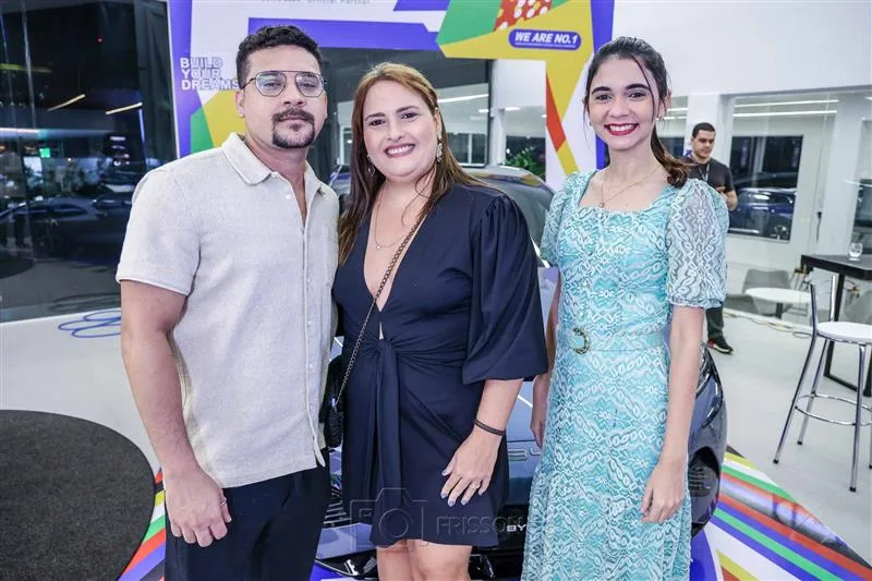 Anderson Oliveira, Isabella Maia e Mariane Luque