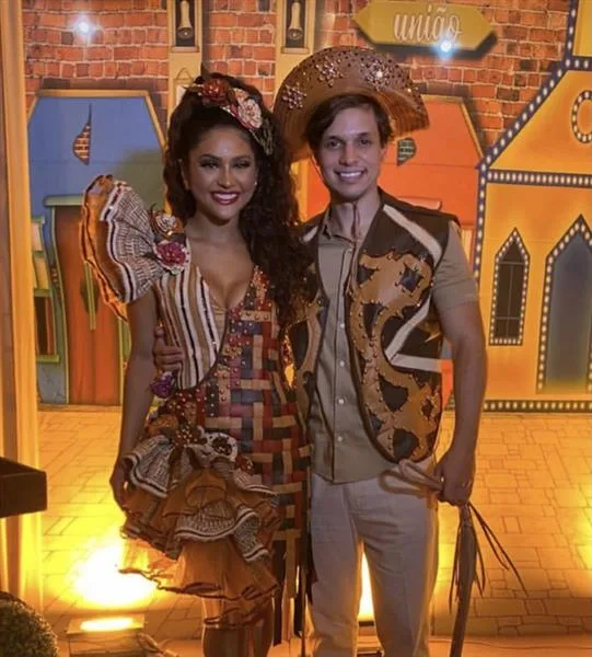 Mileide Mihaile e Neto Santos