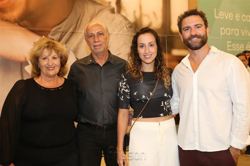 Annette, Marcos de Castro, Sasha Reever e Raul Lira