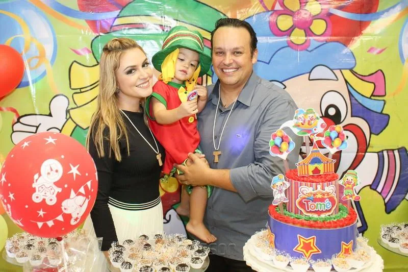 Ana Gabriela, Tomé e Charles