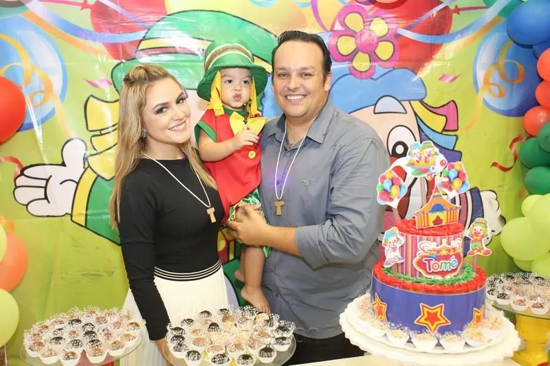 Ana Gabriela, Tomé e Charles