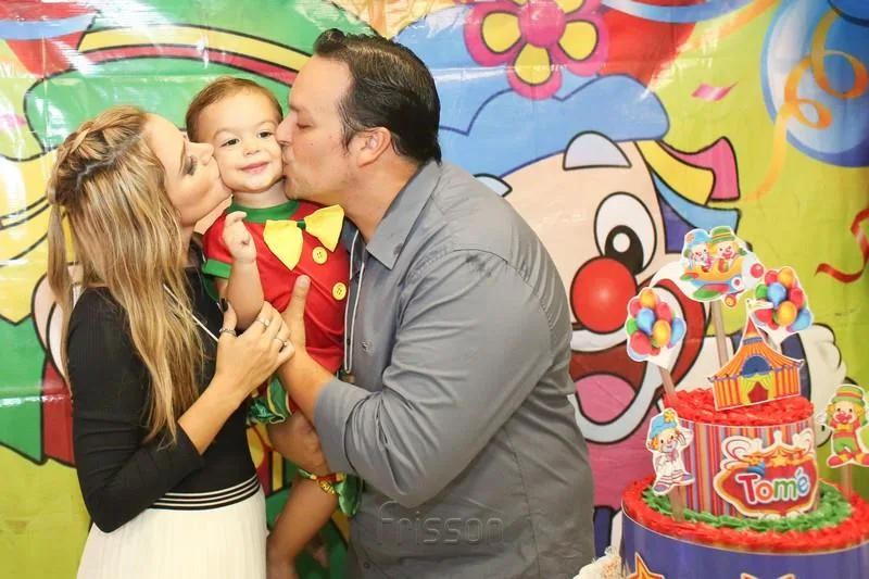 Ana Gabriela, Tomé e Charles