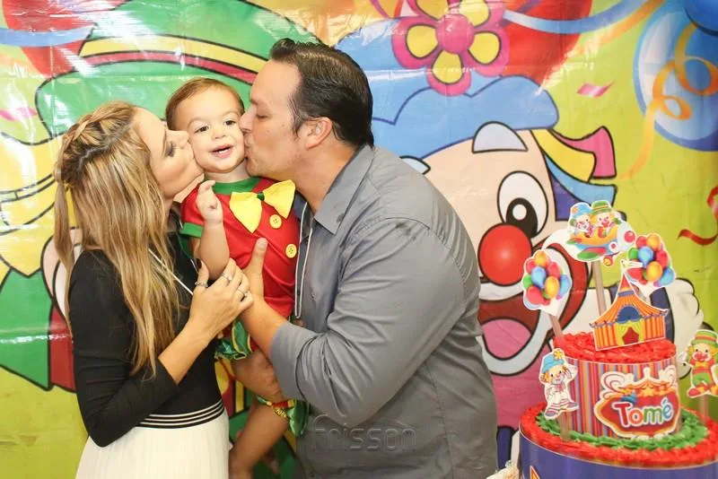 Ana Gabriela, Tomé e Charles