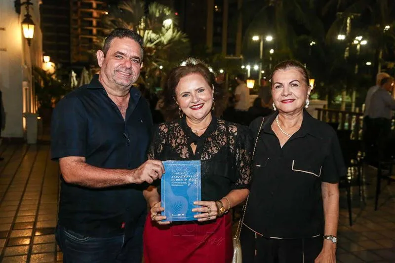Clodoveu Romcy, Elizabeth Alice e Wânia Elita Abreu