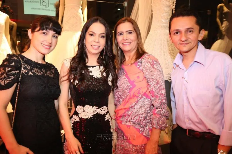 Daniele Linheiro, Roberta Fontelles, Débora Moreira e Eduardo Galdino