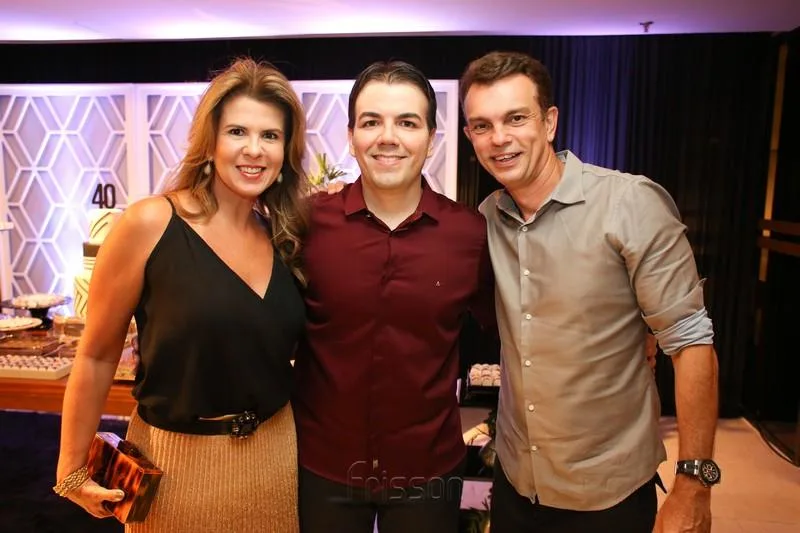 Alexandra e Fred Pinto com Gustavo Rocha