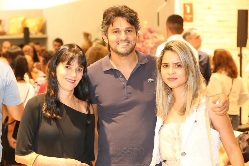 Adriane Hortêncio, Firmo Almeida e Talita Viana