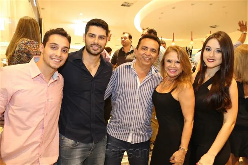 Adriano Parente, Gabriel Ximenes, Marcos Almeida, Ana e Mirella Ximenes