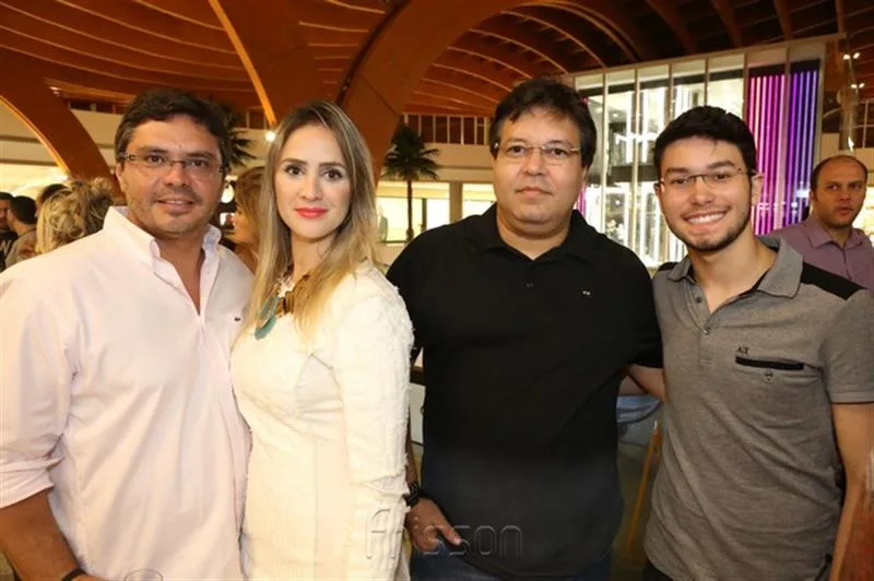 Alexandre, Joana Clemente, Jose e Olavo Barros