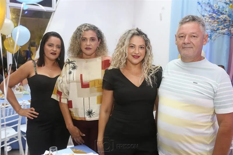 Aila Alves, Nivia Maria, Ivanilda Alves e Fastino Benicio