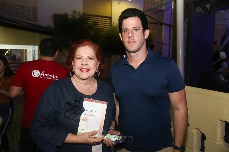Ana Virginia e Dudu Carneiro