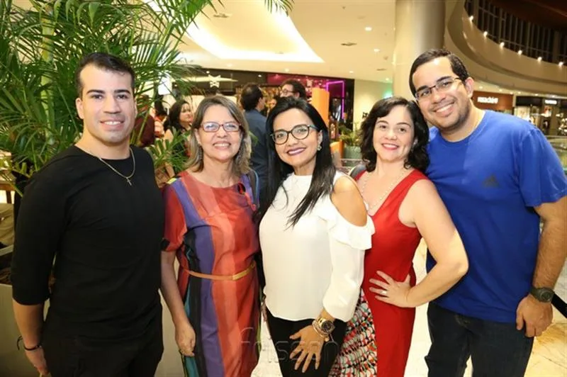 Bruno Mudolo, Denise de Castro, Danielle Grangeiro, Helena Felix e Kadu Cavalcante