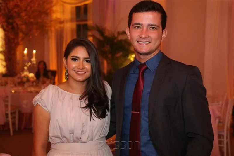 Amanda Evangelista e Jaron Caldas