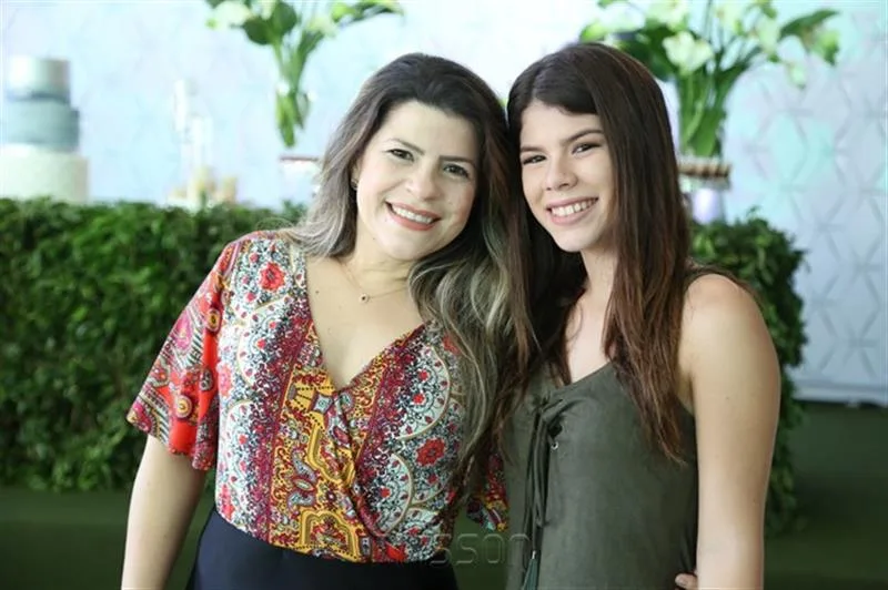 Chris e Lara Chagas