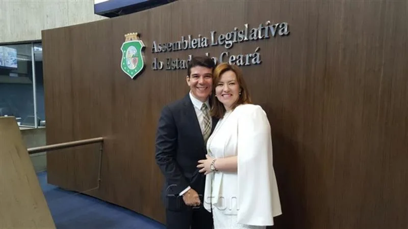 Helrson Dias e Aline Barroso