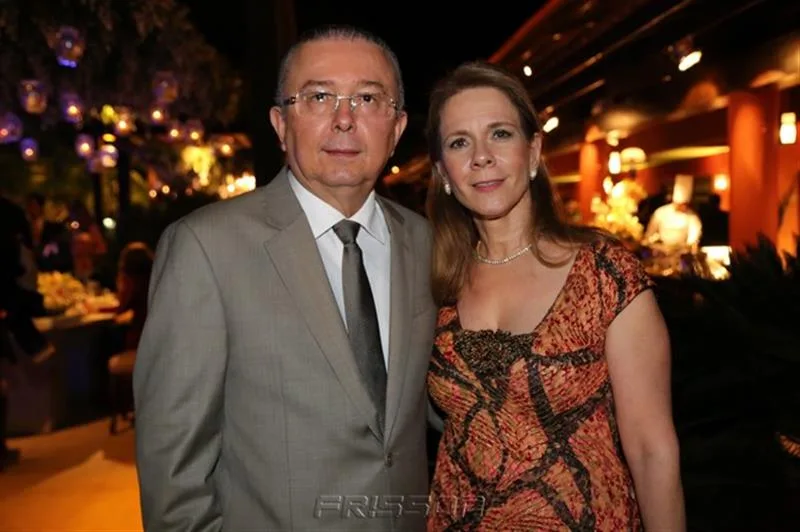 Antônio José e Flávia Melo