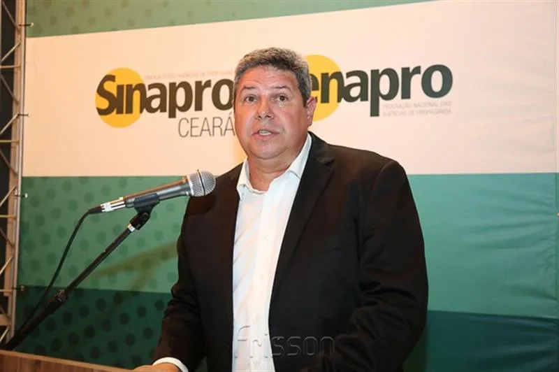 Bob Santos