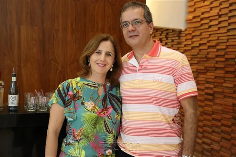 Adriana e Renato Simões