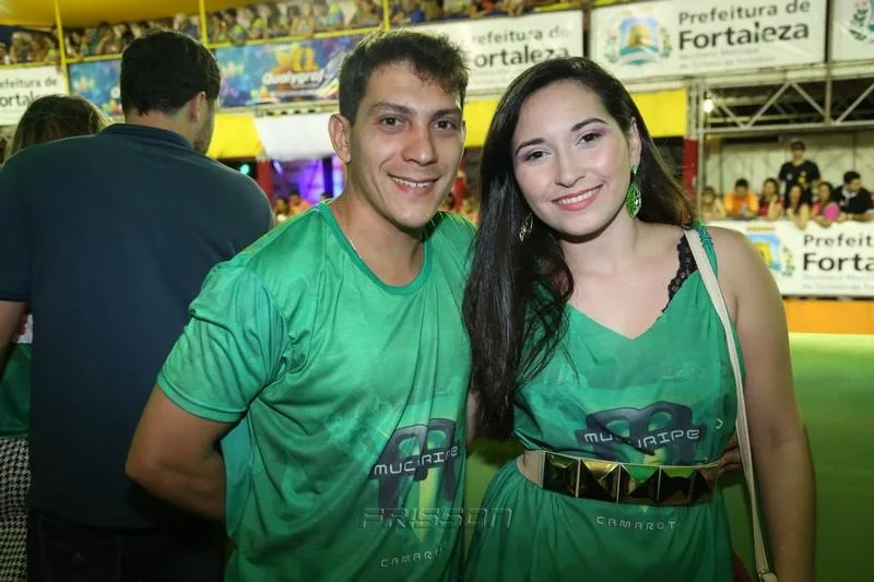 Ávila Ribeiro e Gabriela Sales