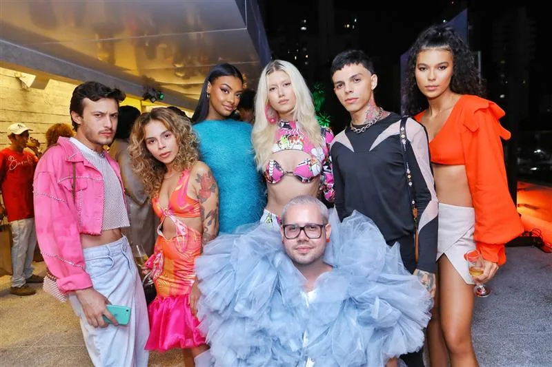 Lançamento da revista Harper's Bazaar sobre o Ceará