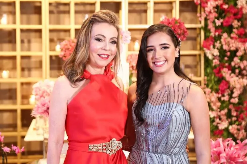 Venúsia Ribeiro e Maria Giulia Bezerra