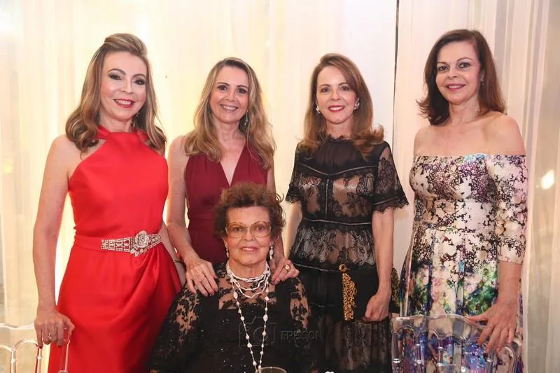 Venúsia Ribeiro, Valéria, Karísia Ponte, Gláucia Andrade e Nilda Andrade