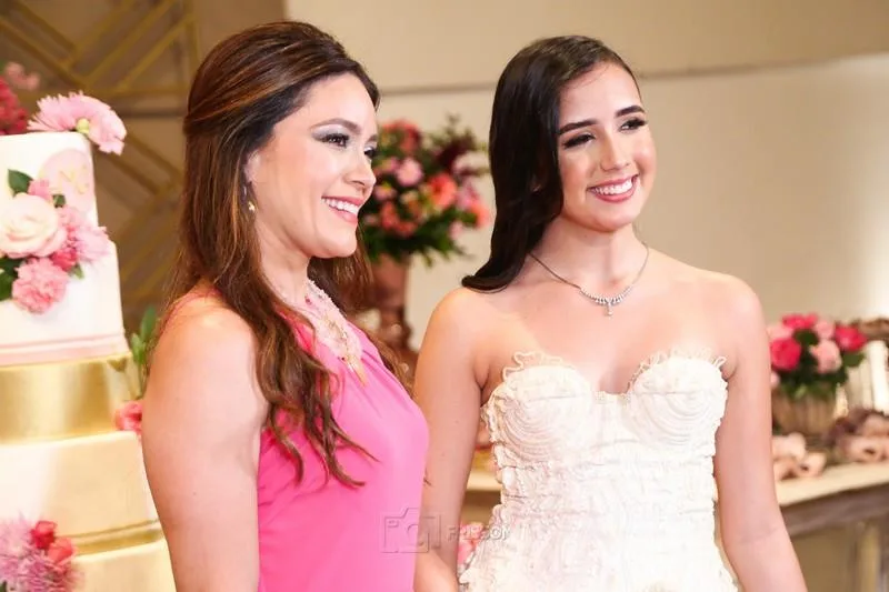 Roberta Neves e Maria Giulia Bezerra